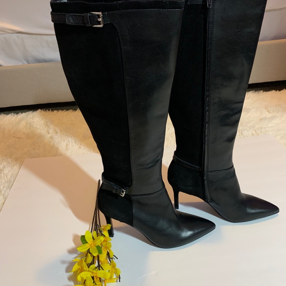 Boots - Picture 3 of 3